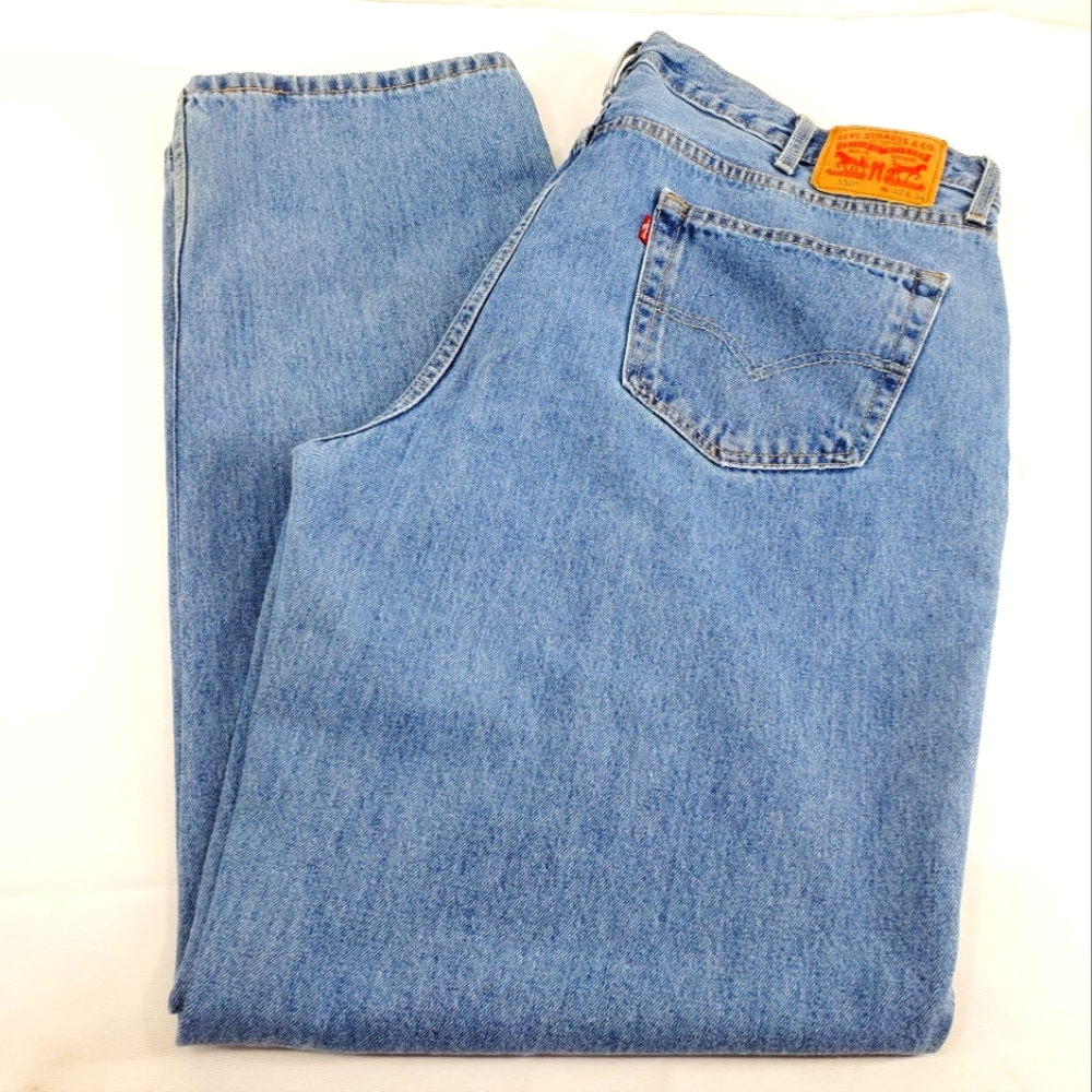 Levi’s 550 Men’s Jeans Relaxed Fit Tapered Leg Med Wash Blue Denim 42 x 33 Vtg.